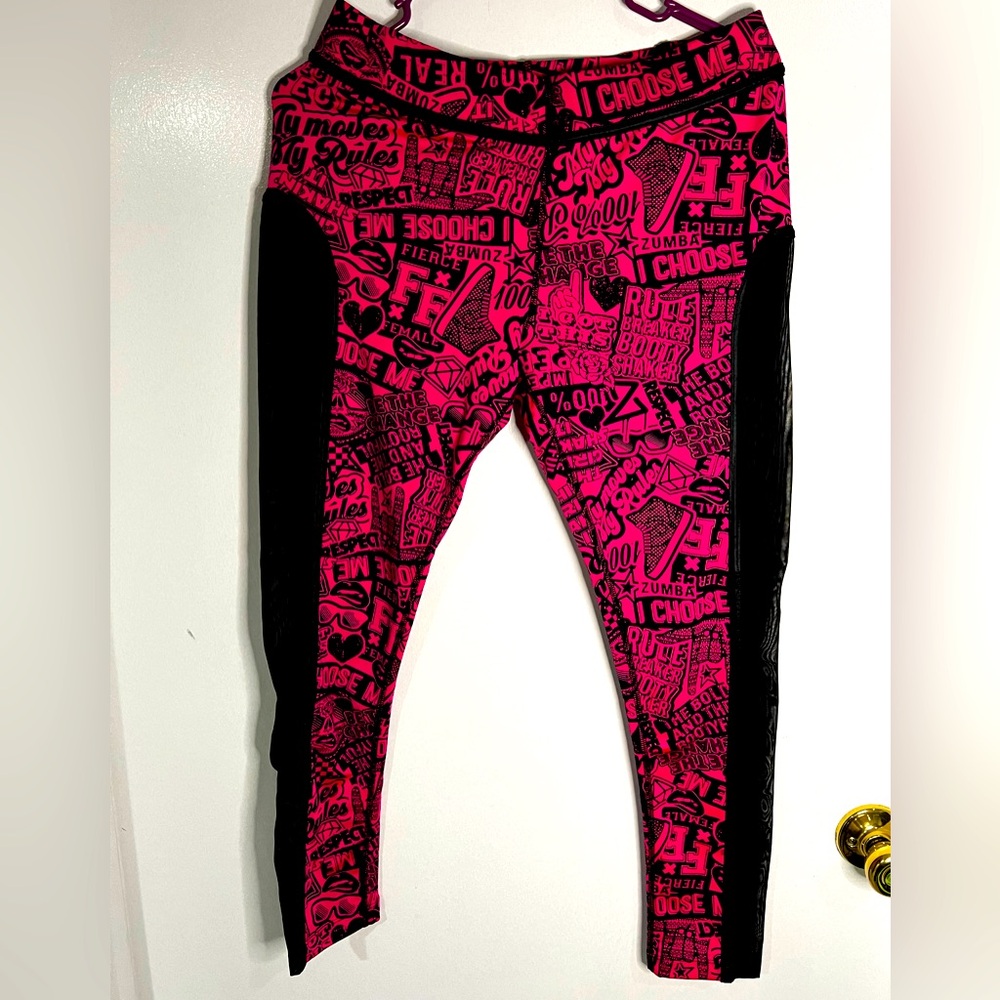 Zumba Courage piped leggings - L